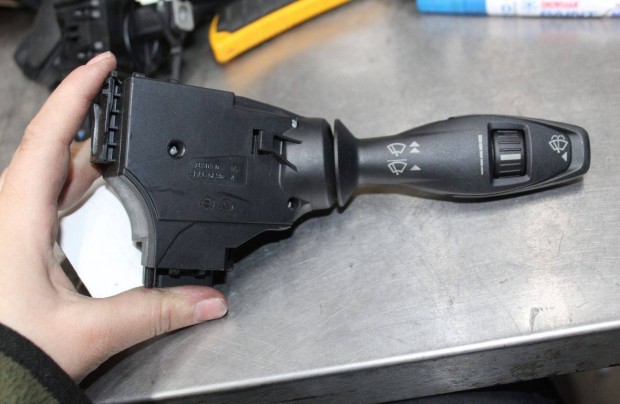 Ford Fiesta 2008 job indexkapcsoló 8A6T-17A553-AC