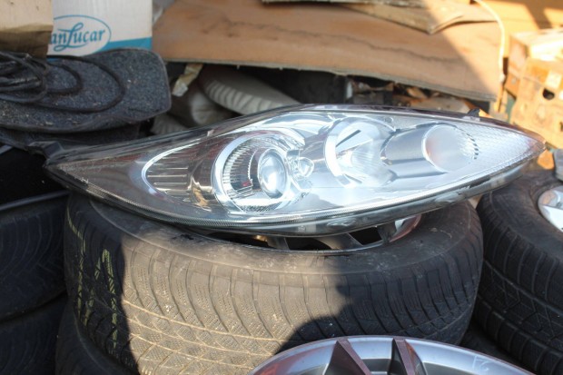 Ford Fiesta 2009 jobb fényszóró 8A61-13W029-CF