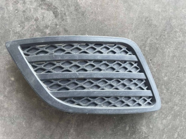 Ford Fiesta 5.gen jobb ködlámpa keret betét rács 2005-2008 utángyárt