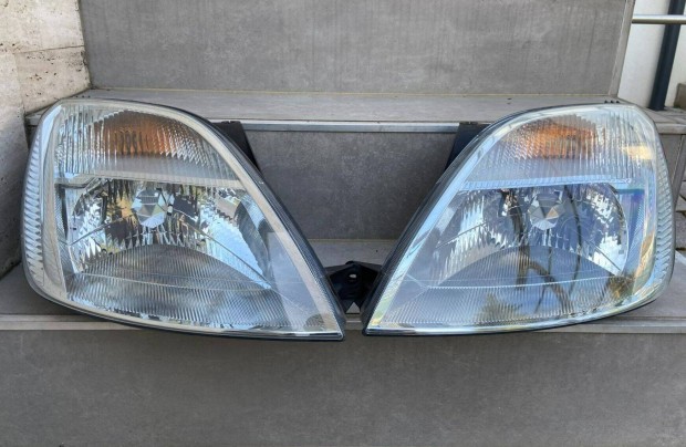 Ford Fiesta Lámpa , Diszrács , Gyári ! (2002-05)