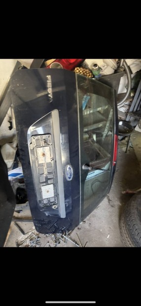 Ford Fiesta MK5 Csomagtr Ajt