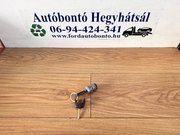 Ford Fiesta MK5 gyújtás kapcsoló zárbetét