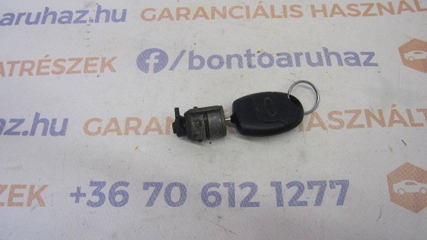 Ford Fiesta MK6 Eladó gyári, bontott tankajtó zár kulccsal
