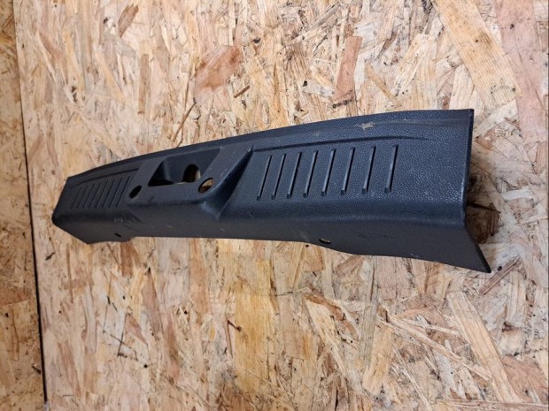 Ford Fiesta MK6 (2008-2017) H�tfal Burkolat