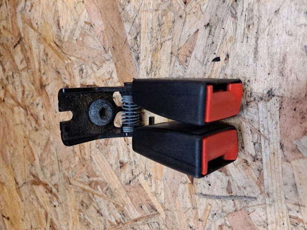 Ford Fiesta MK6 (2008-2017) H�ts� Biztons�gi �v Csat