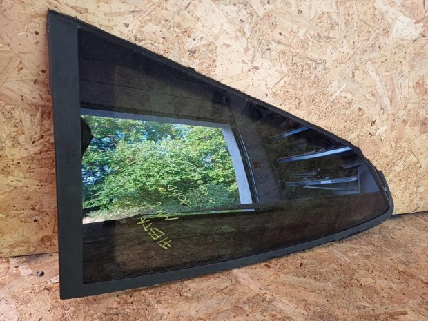 Ford Fiesta MK6 (2008-2017) Jobb H�ts� �veg