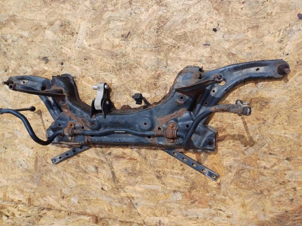 Ford Fiesta MK6 (2008-2017) 1.4Tdci Diesel Első Bölcső