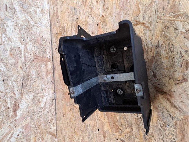 Ford Fiesta MK6 (2008-2017)  Akukml�tortart�