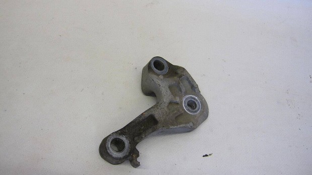 Ford Fiesta MK7 Eladó gyári, bontott benzines jobb oldali motortartó b