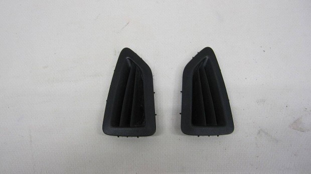 Ford Fiesta MK7 Elad gyri, bontott mszerfal szls szelz pr