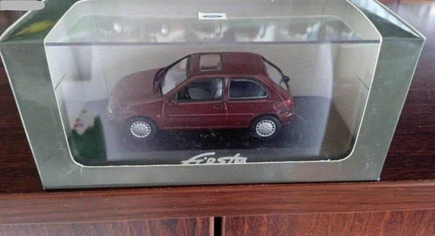 Ford Fiesta Minichamps kisauto modell 1/43 Eladó