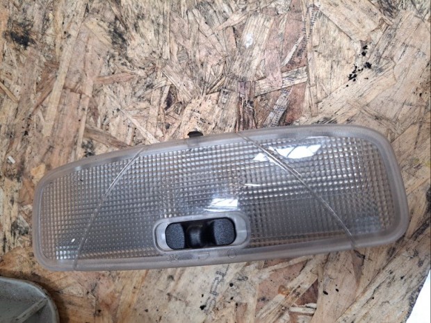 Ford Fiesta Mk5 (2001-2008)  Belt�r Vil�g�t�s