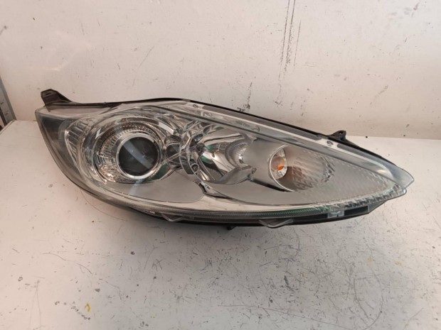 Ford Fiesta Mk6 2008-tól jobb első fényszóró
