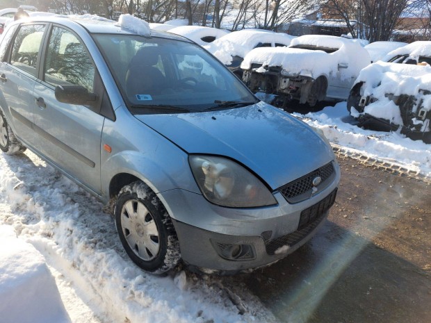 Ford Fiesta Mk6 facelift karossz�ria elemei