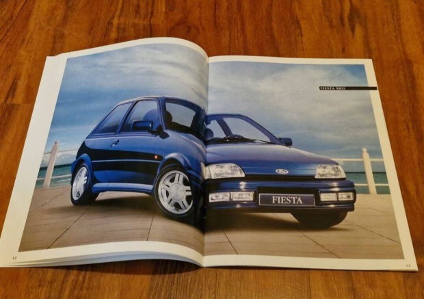 Ford Fiesta Prospektus 1993 XR2i is benne van