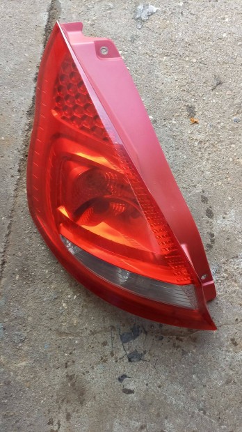 Ford Fiesta, bal hátsó, gyári lámpa Debrecenben eladó