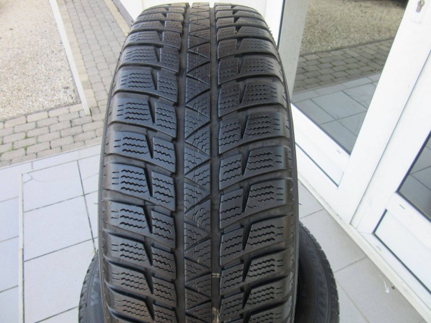 Ford Fiesta acélfelni 185/65 R 15 téli gumival eladó