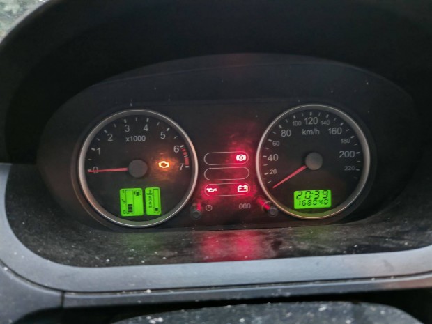 Ford Fiesta alkatrsznek elad