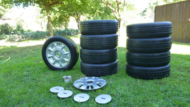 Ford Fiesta felni gumival elad