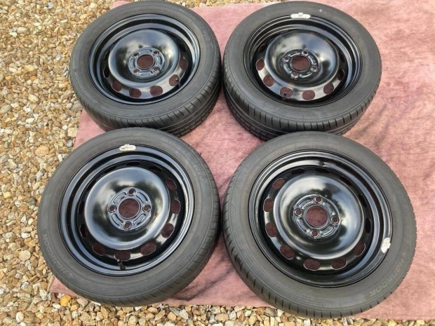 Ford Fiesta felnik 195/50 R15 gumikkal