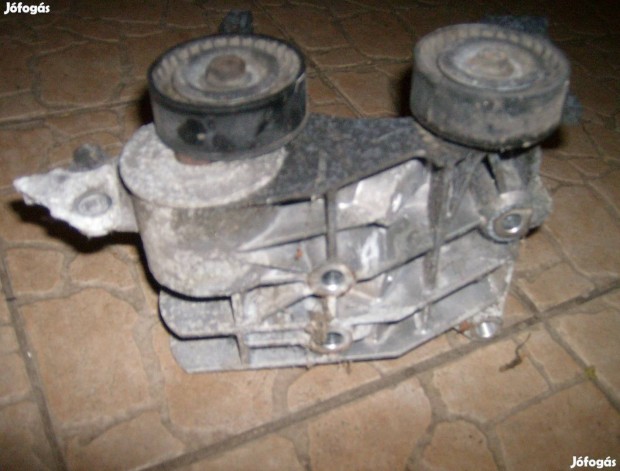 Ford Fiesta genertor tart bak