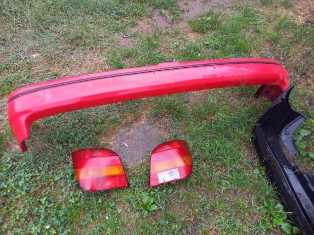 Ford Fiesta hátsó lámpa ; lökhárító
