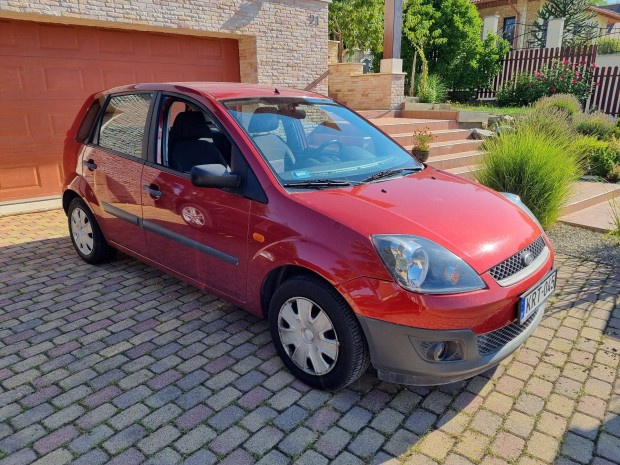 Ford Fiesta kevs km-rel Elad