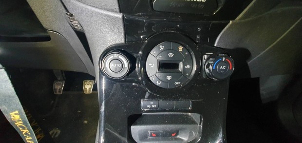 Ford Fiesta mk7 digit klma panel