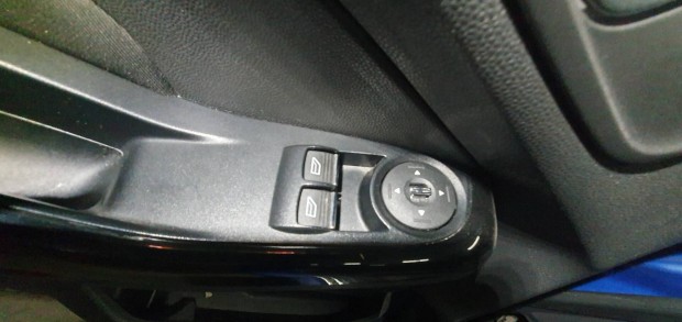 Ford Fiesta mk7 elektromos ablak kapcsol