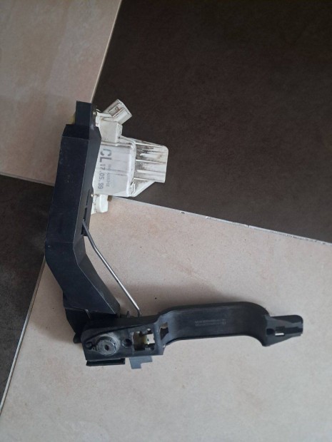 Ford Focus 1998 3 ajtós bal ajtó nyitó szerkezet
