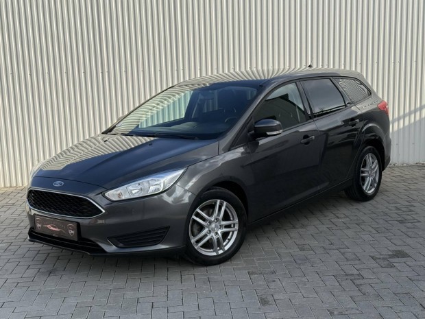 Ford Focus 1.0 Ecoboost Titanium Multim�dia.USB...