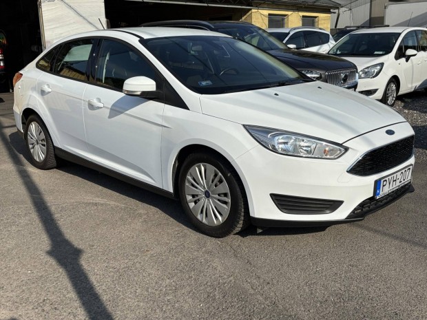 Ford Focus 1.0 Ecoboost Trend Magyar VEZ. SZERV...