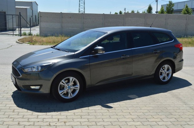 Ford Focus 1.0 Ecoboost Trend Plus 99g Mo-i/1tu...