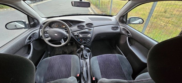 Ford Focus 1.4 Ambiente