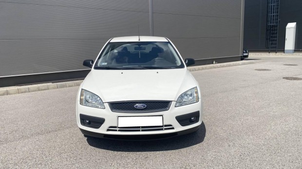 Ford Focus 1.4 Ambiente