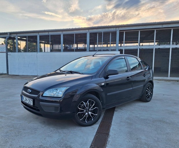 Ford Focus 1.4 Ambiente