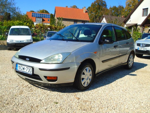 Ford Focus 1.4 Ambiente J motorral.klmval