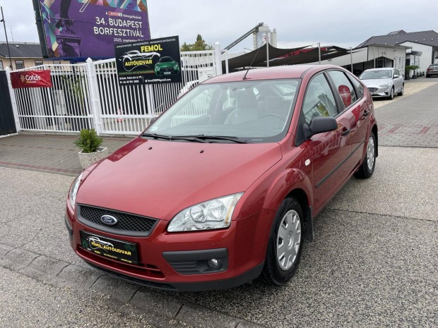 Ford Focus 1.4 Ambiente Megkmlt! Sz.knyv! Mo...