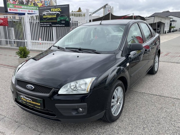 Ford Focus 1.4 Ambiente Megkmlt! Sz.knyv! Moi.!