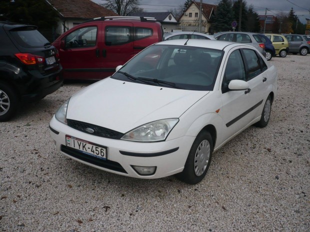 Ford Focus 1.4 Ambiente Vonhorog!