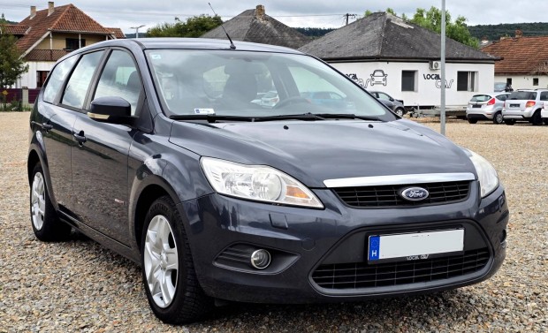 Ford Focus 1.4 Fresh Vezetett SZ.Konyv/Kt Kulcs