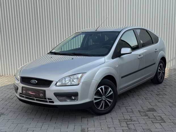 Ford Focus 1.4 Trend Multim�dia.Kl�ma.�l�sf�t�s...