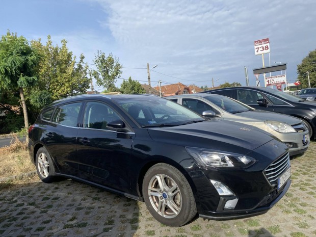 Ford Focus 1.5 Ecoblue Connected Garanciával