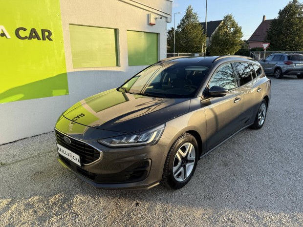Ford Focus 1.5 Ecoblue Connected Szervizkönyv /...