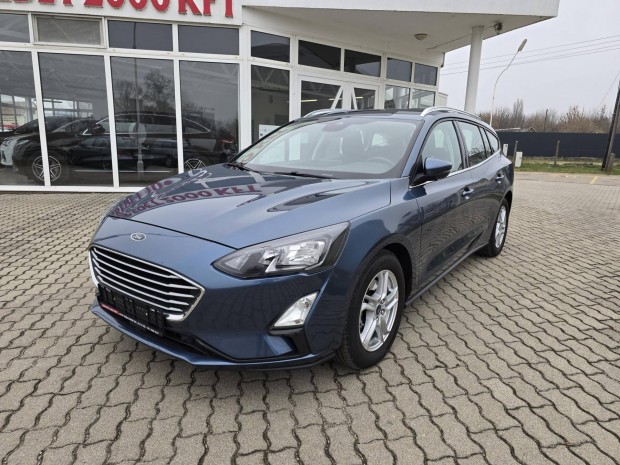 Ford Focus 1.5 Ecoblue Titanium Szervizknyves....