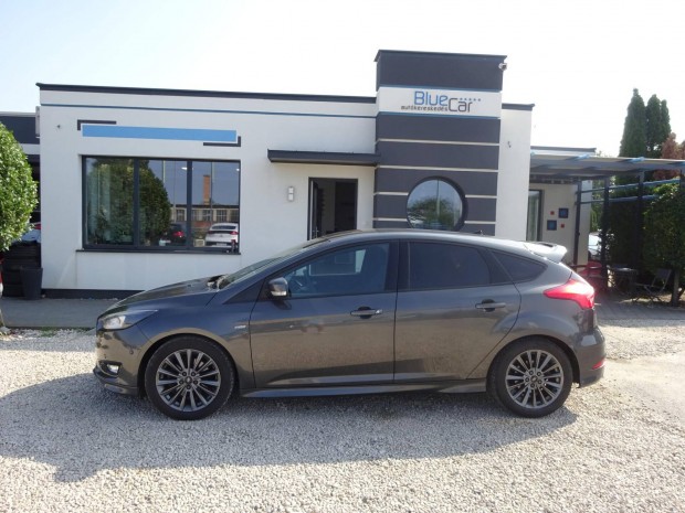 Ford Focus 1.5 Ecoboost ST-Line Mo.-i!Navigáció...
