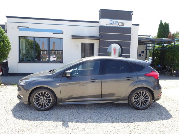 Ford Focus 1.5 Ecoboost ST-Line Mo.-i!Navigáció...