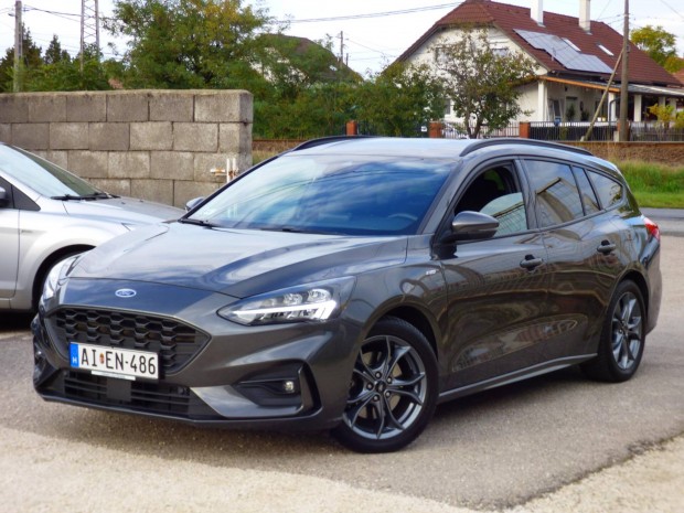 Ford Focus 1.5 Ecoboost ST-Line (Automata) 8600...