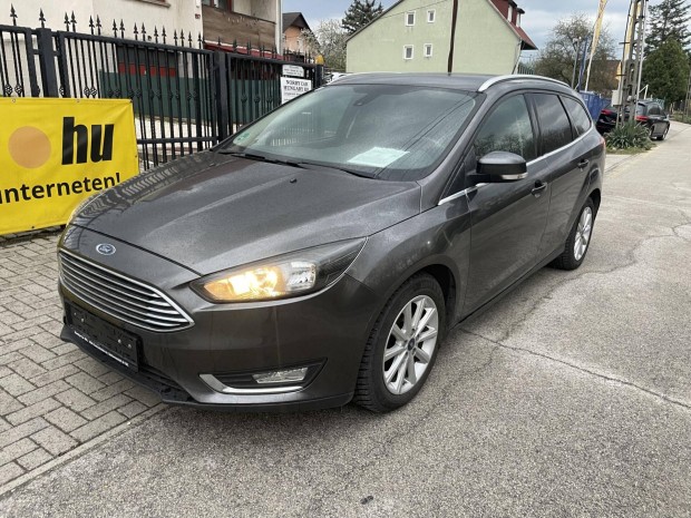 Ford Focus 1.5 TDCI Titanium Navi.Digtklima.TEM...