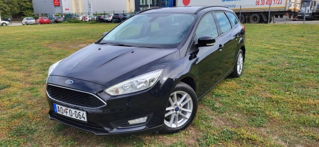 Ford Focus 1.5 TDCI Titanium Navigáció! Kormány...